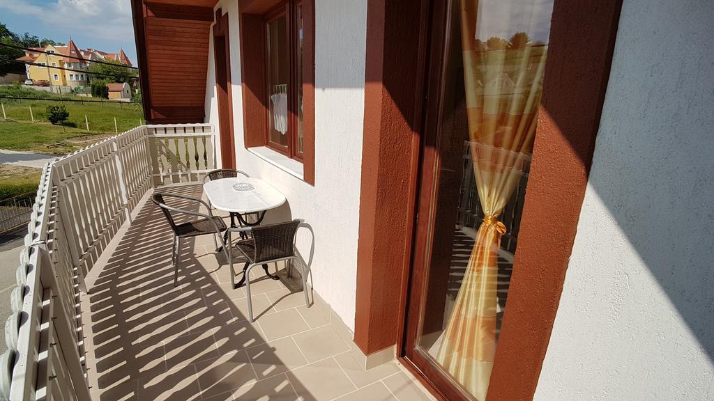 Villa Nora Heviz Bagian luar foto
