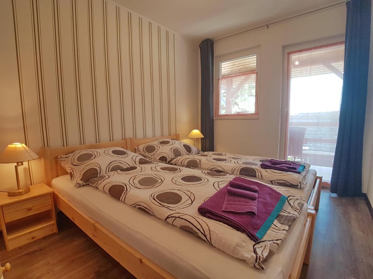 Villa Nora Heviz Bagian luar foto